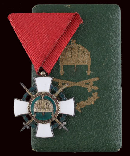 Hungarian Order of the Holly Crown with Swords